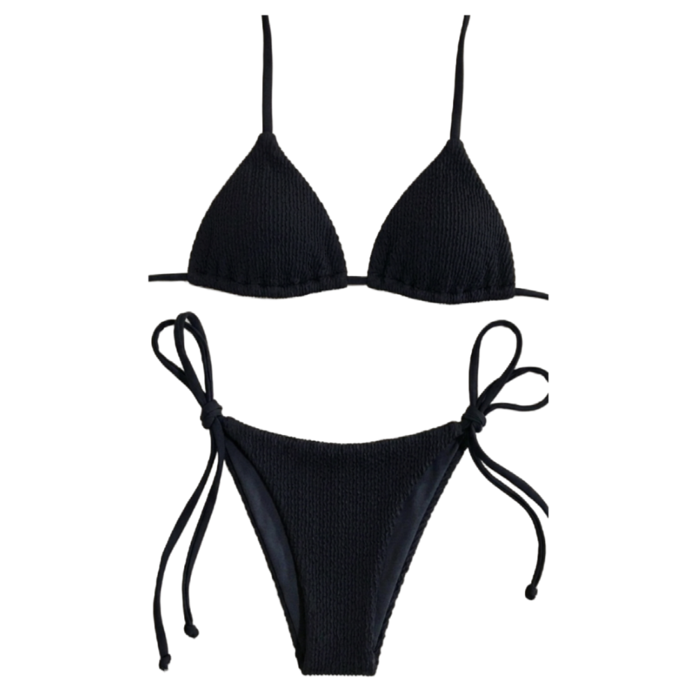 Bikini de dos piezas color negro en textura acanalada con top triangular y bottom de tiro alto con tiras ajustables COCCO SWIM.